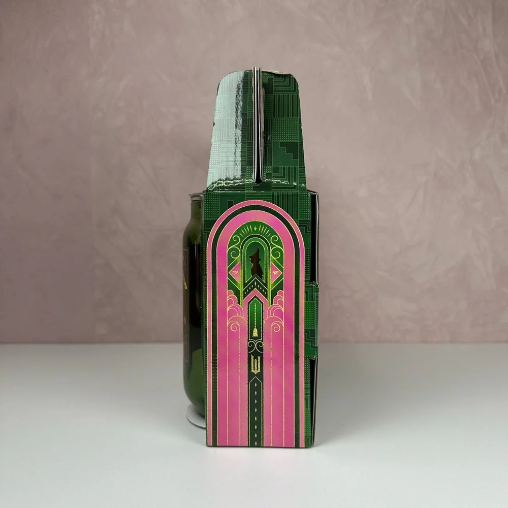 -Themed Ruby Red & Emerald Green Glass Tumbler Set with Straws